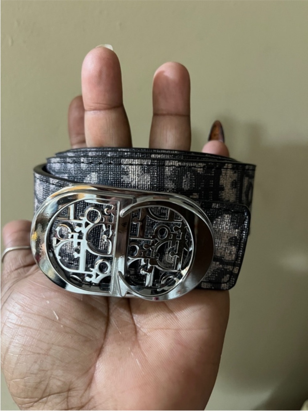 Oblique Pattern Logo Buckle Belt in Black and Silver